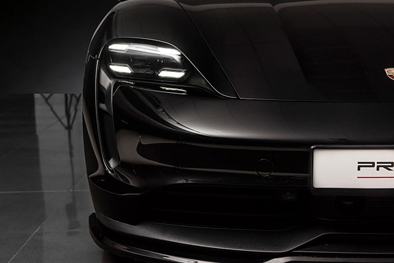 Porsche Taycan 5 of 5