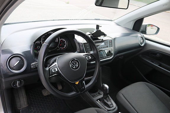 Volkswagen UP! 12 of 19