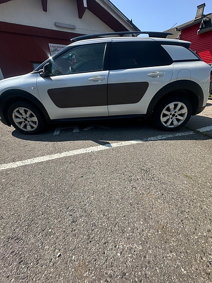 Citroen C4 Cactus 3 of 5