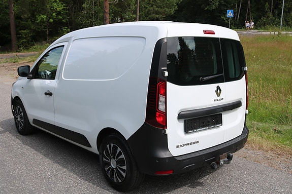 Renault Express 4 of 5