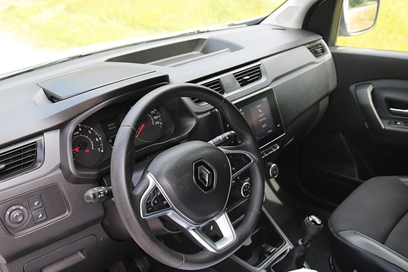Renault Express 14 of 28