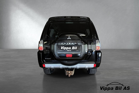 Mitsubishi Pajero 6 of 30