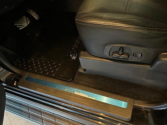 Mitsubishi Pajero 17 of 30