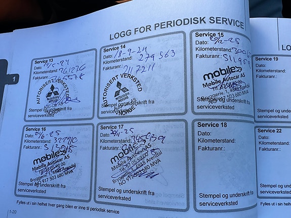 Mitsubishi Pajero 26 of 30