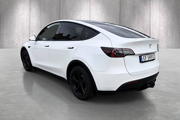 Tesla Model Y 5 of 5