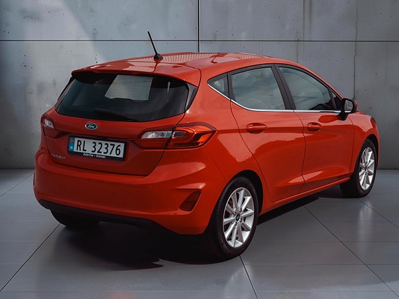 Ford Fiesta 4 of 5