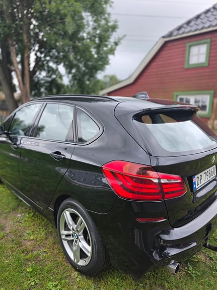 BMW 218D 2015 photo 3