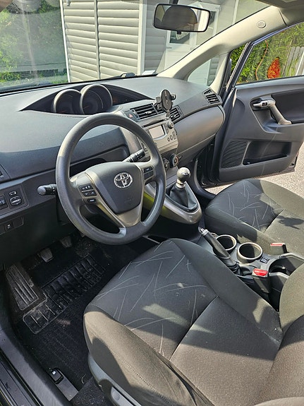 Toyota Verso 5 of 5