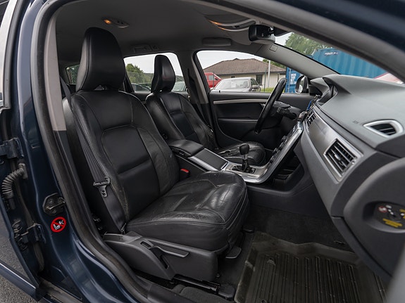 Volvo V70 23 of 30