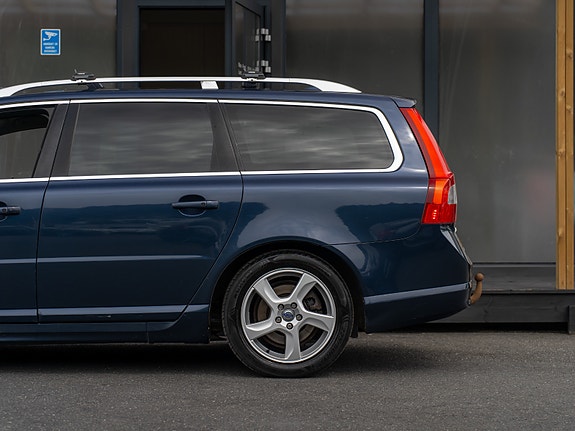 Volvo V70 12 of 30