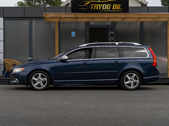 Volvo V70 10 of 30