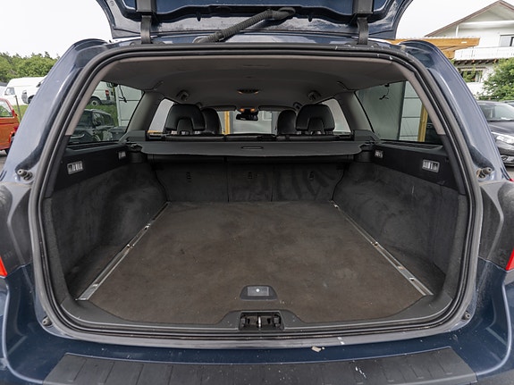 Volvo V70 17 of 30