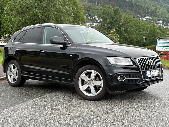 Audi Q5 2 of 5