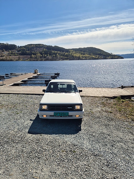 Mazda B2000 1989 photo 3
