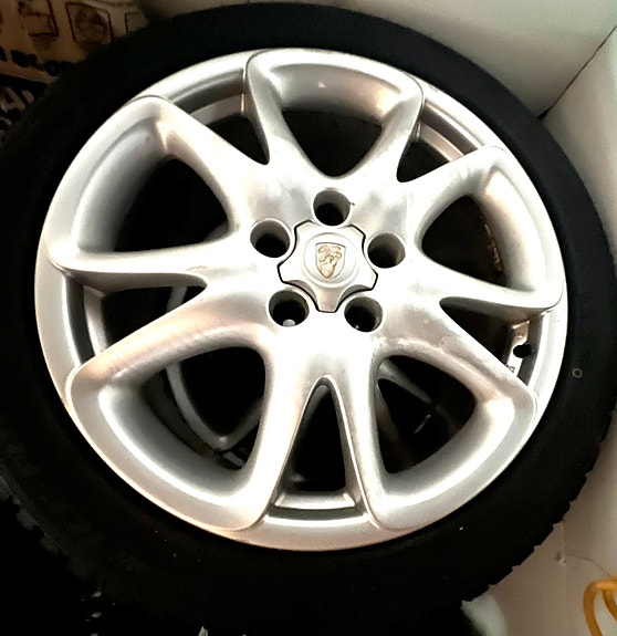 Porsche Cayenne 14 of 16
