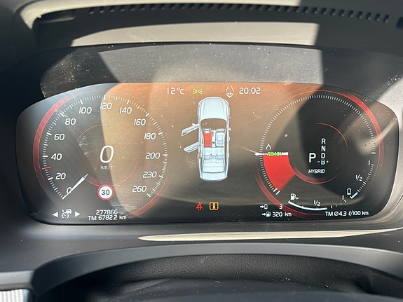 Volvo S90 9 of 25