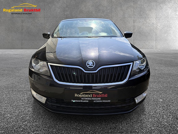 Skoda Rapid 3 of 5