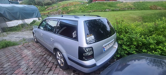 Volkswagen Passat 4 of 5