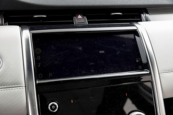 Land Rover Discovery Sport 18 of 30
