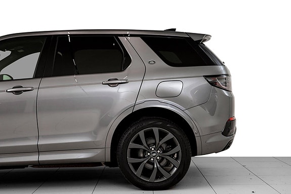Land Rover Discovery Sport 27 of 30