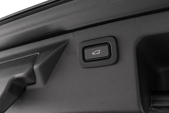 Land Rover Discovery Sport 27 of 28