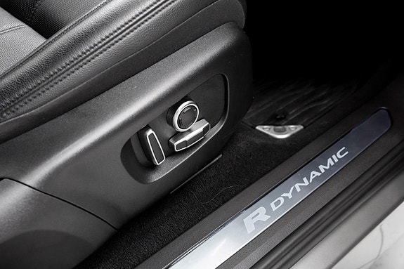 Land Rover Range Rover Evoque 12 of 30