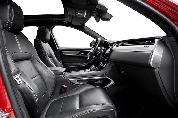 Jaguar F-PACE 7 of 30