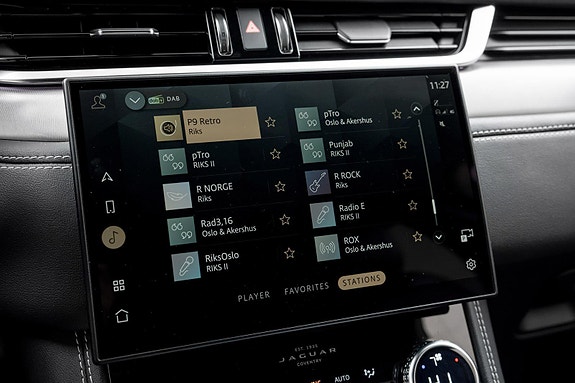 Jaguar F-PACE 23 of 30