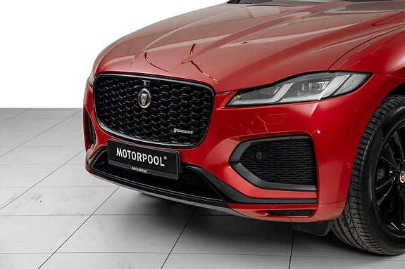Jaguar F-PACE 30 of 30