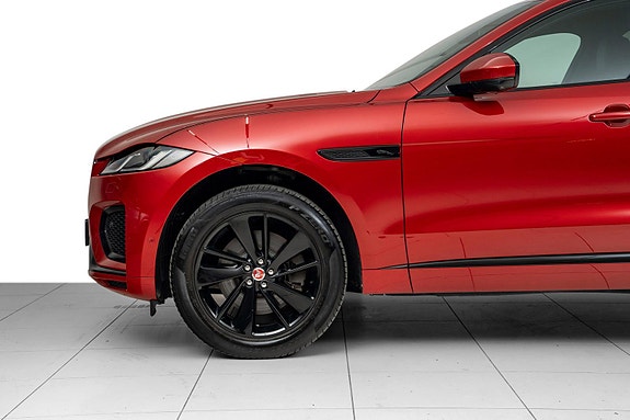 Jaguar F-PACE 28 of 30