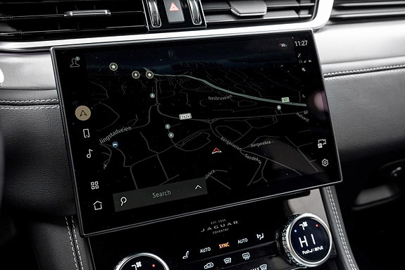 Jaguar F-PACE 22 of 30