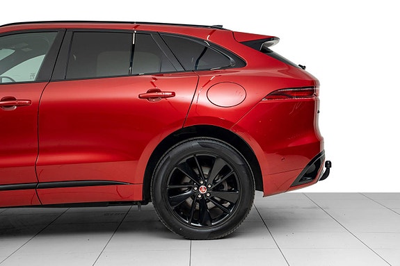 Jaguar F-PACE 29 of 30