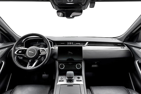 Jaguar F-PACE 6 of 30