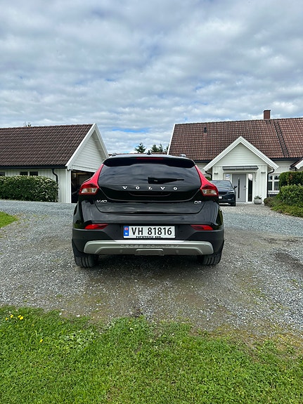 Volvo V40 Cross Country 5 of 5