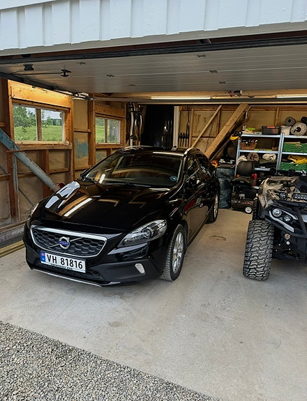 Volvo V40 Cross Country 17 of 18