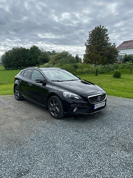 Volvo V40 Cross Country 8 of 18