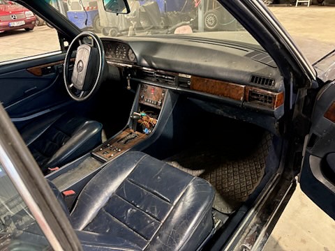 Mercedes-Benz 500 SEC 5 of 5