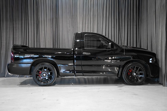 Dodge RAM 1500 4 of 5