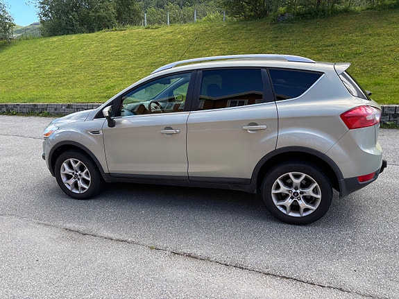 Ford Kuga 4 of 5