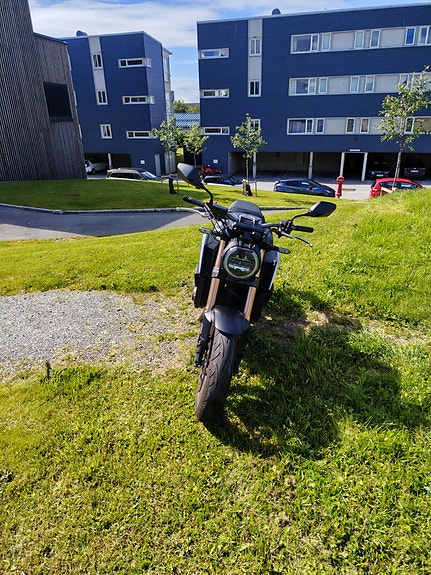 Honda CB 650 R 9 of 14