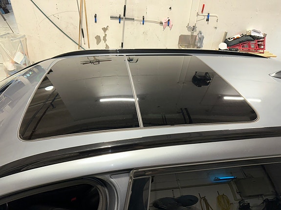 BMW 520d 4 of 5