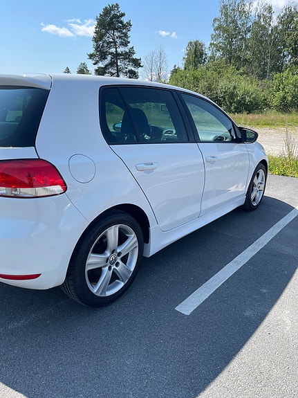 Volkswagen Golf VI 5 of 5
