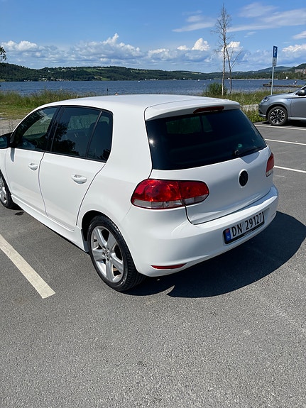 Volkswagen Golf VI 4 of 5