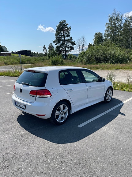 Volkswagen Golf VI 3 of 5