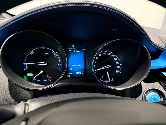 Toyota C-HR 22 of 30