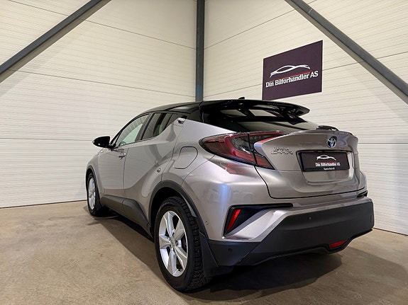 Toyota C-HR 9 of 30