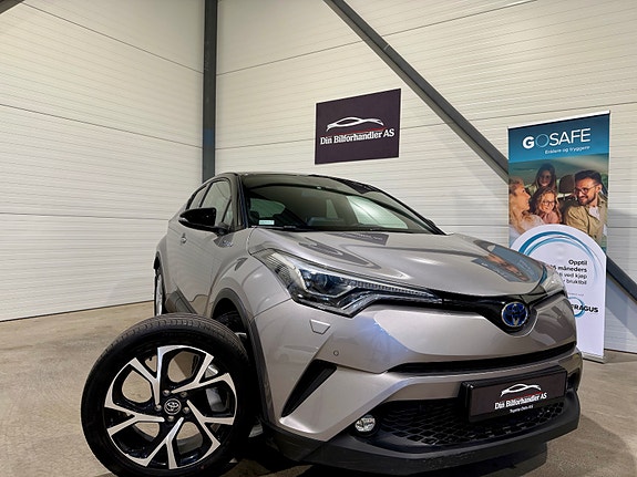 Toyota C-HR 2 of 30