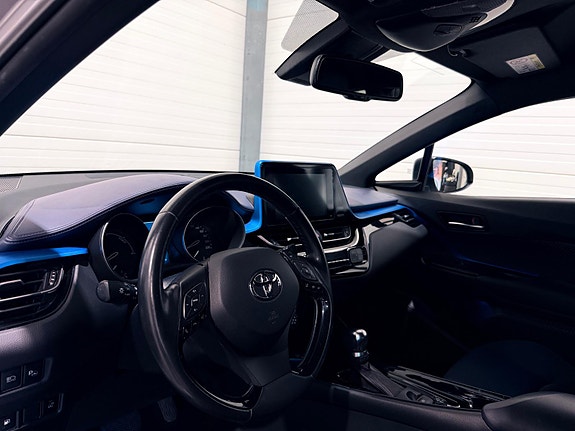Toyota C-HR 19 of 30