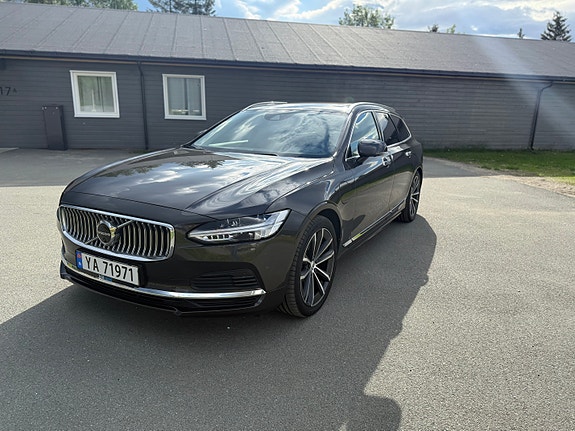 Volvo V90 7 of 16