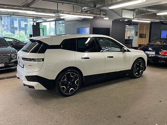 BMW iX 3 of 5